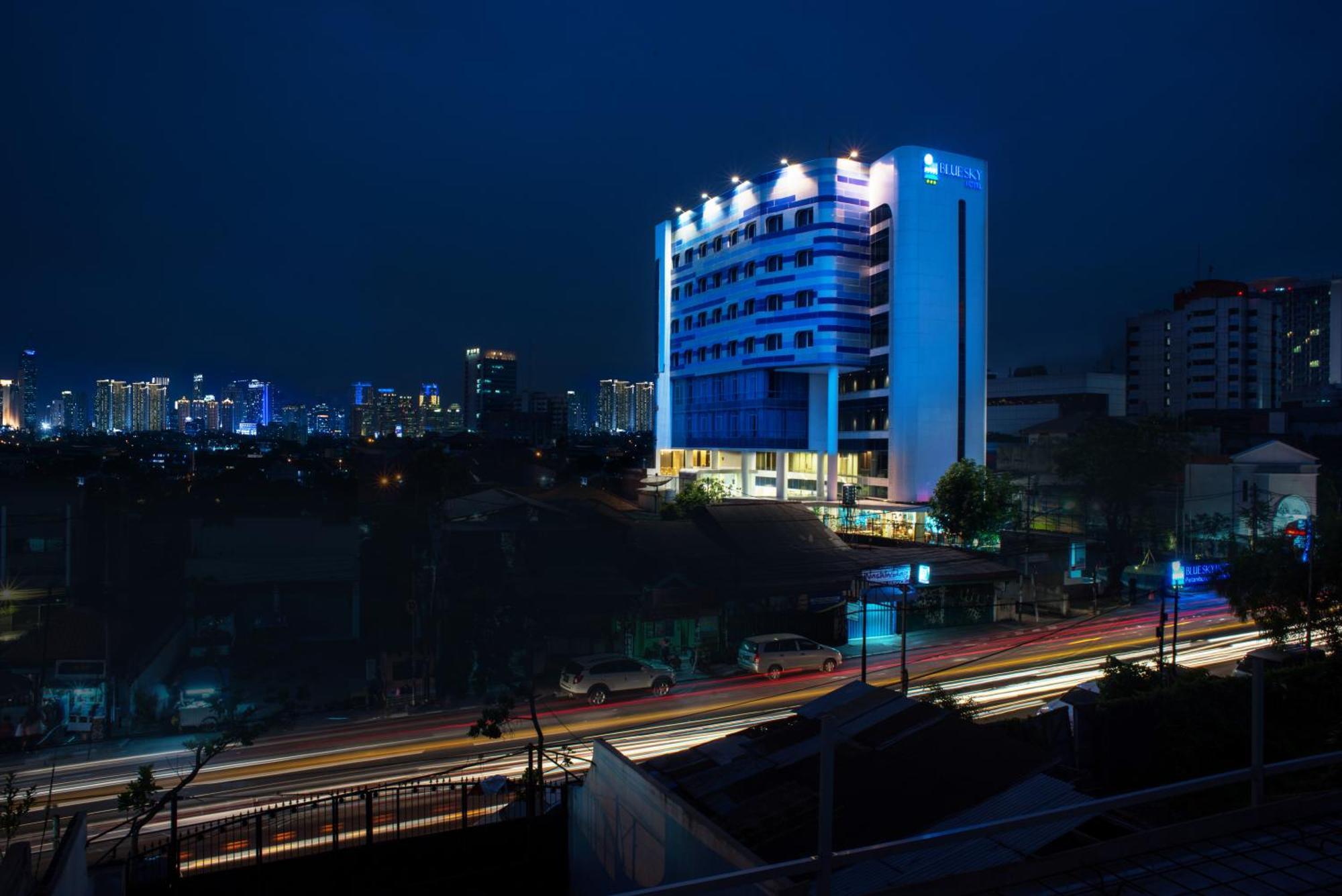 佩坦布拉蓝天酒店 雅加达 外观 照片